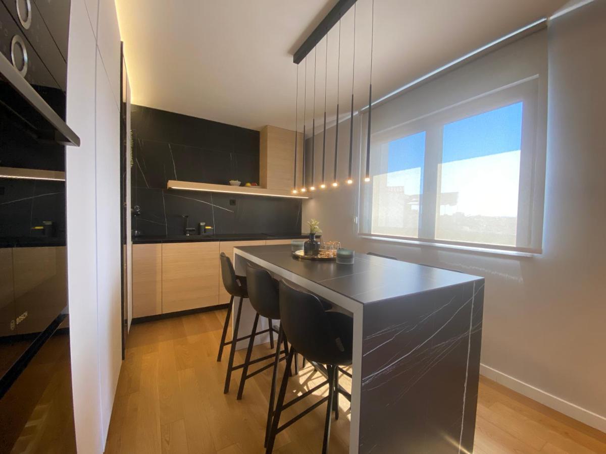 Appartamento Shell Sky Luxury Penthouse With Private Pool Zara Esterno foto